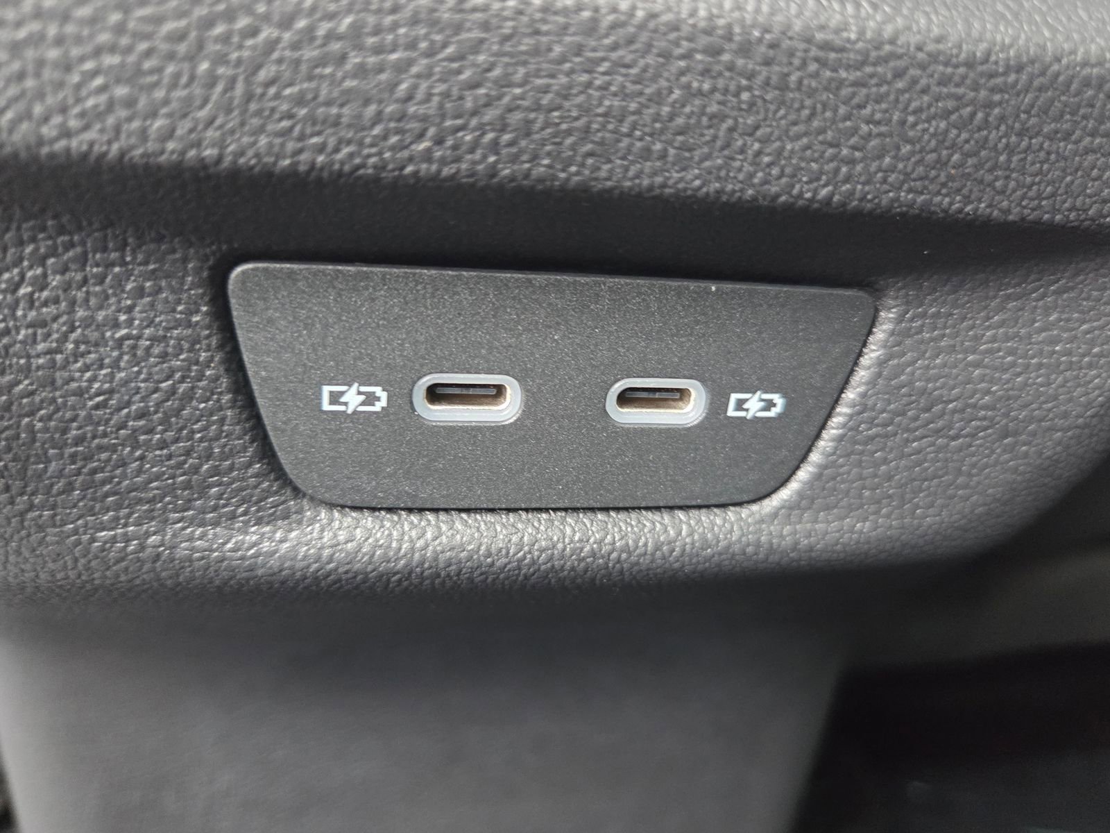 New 2026 Volkswagen Tiguan SE AWD/4WD image 22