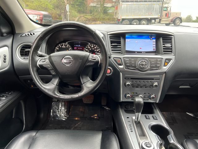 Used 2020 Nissan Pathfinder SL image 13