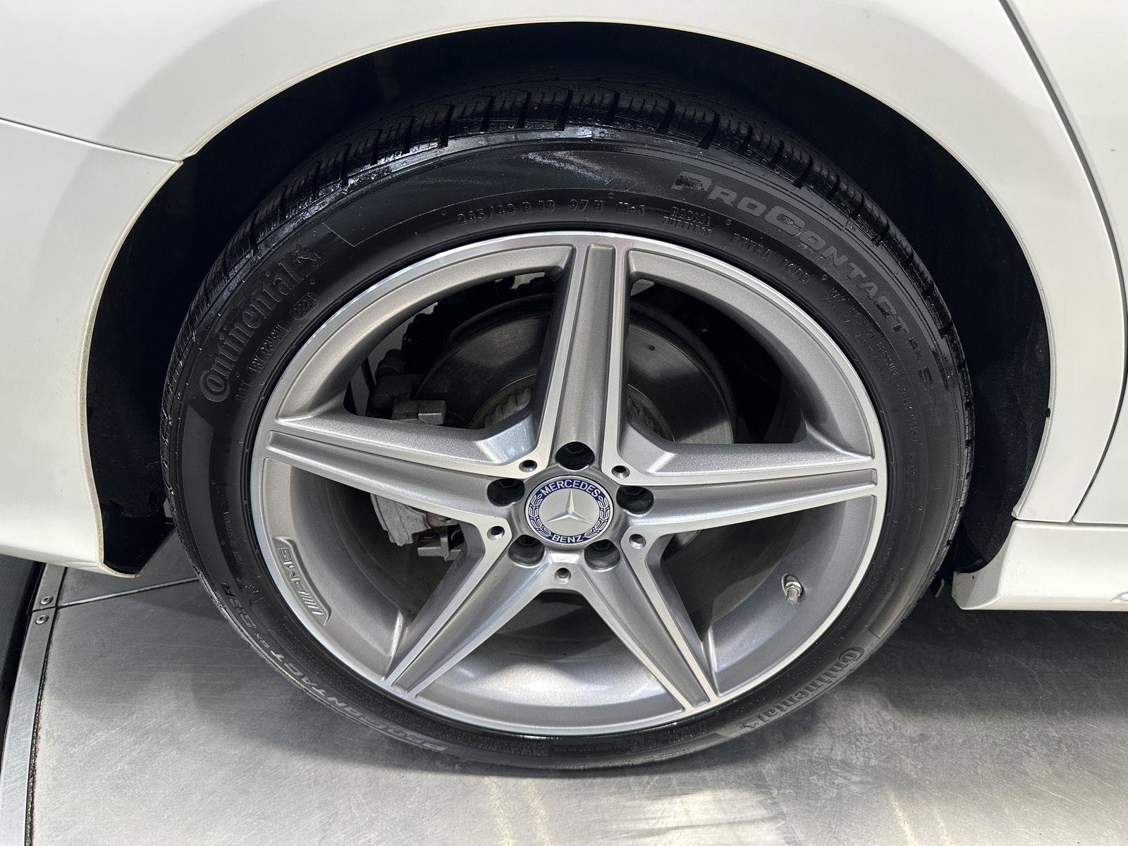 Used 2017 Mercedes-Benz C 300 4MATIC Sedan image 11