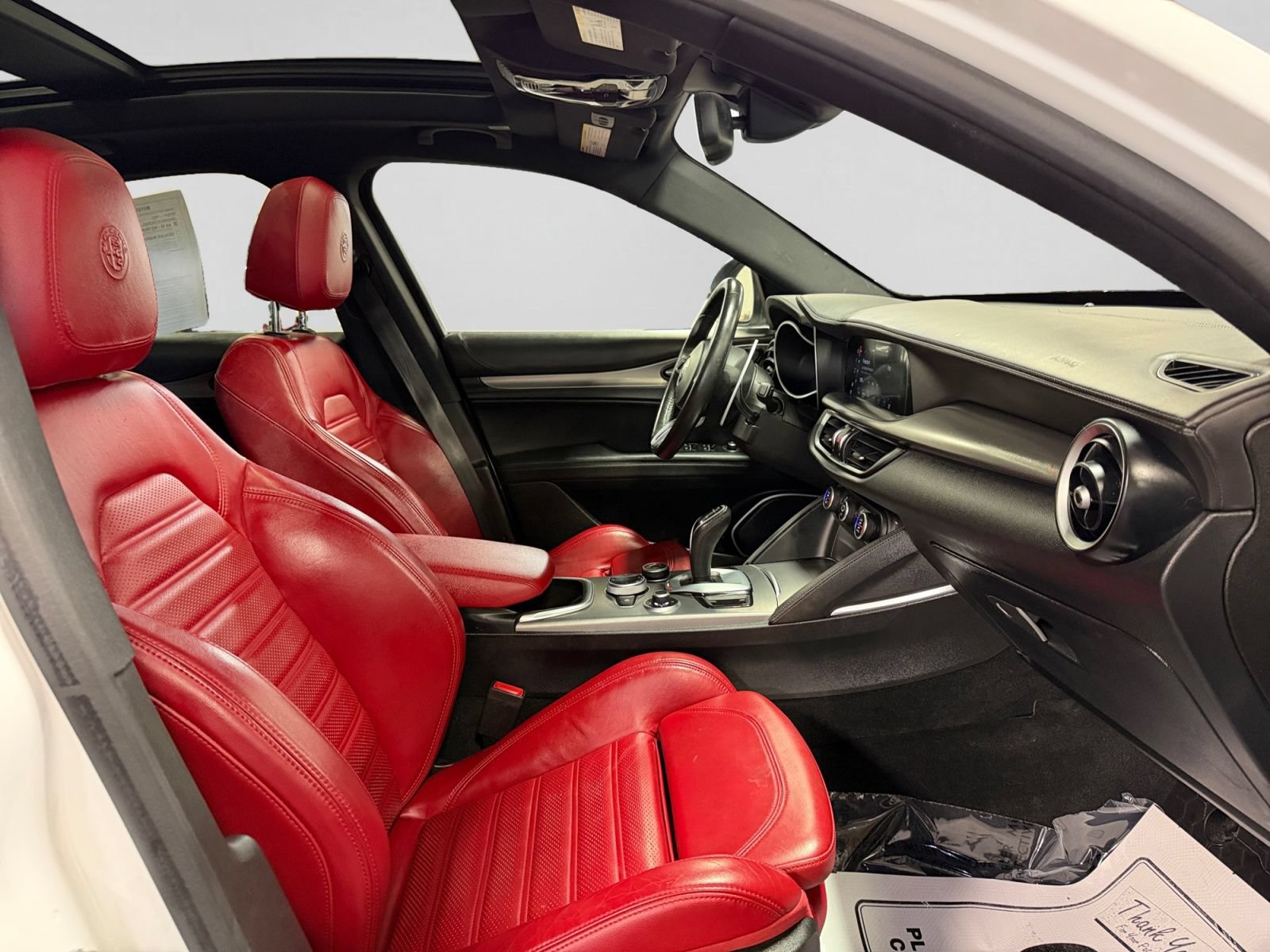 Used 2022 Alfa Romeo Stelvio Veloce AWD/4WD image 24