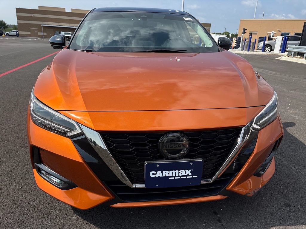 Used 2021 Nissan Sentra SR w/ SR Premium Package FWD image 2