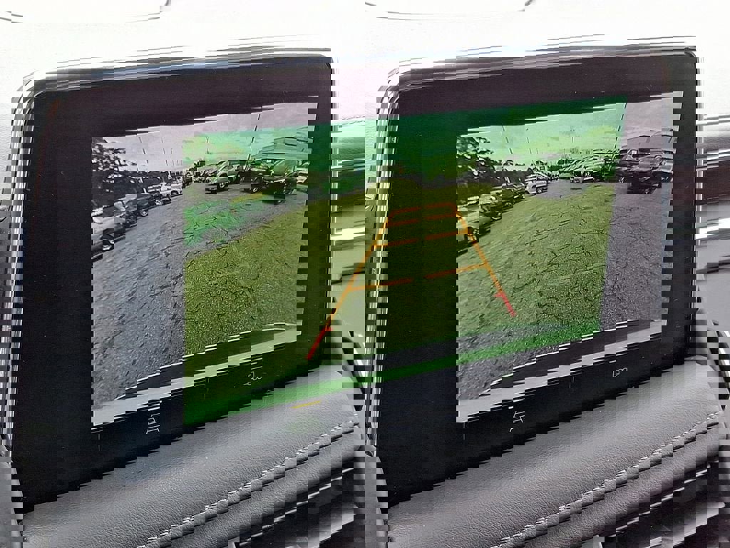 Used 2022 Chevrolet Suburban LT AWD/4WD image 16