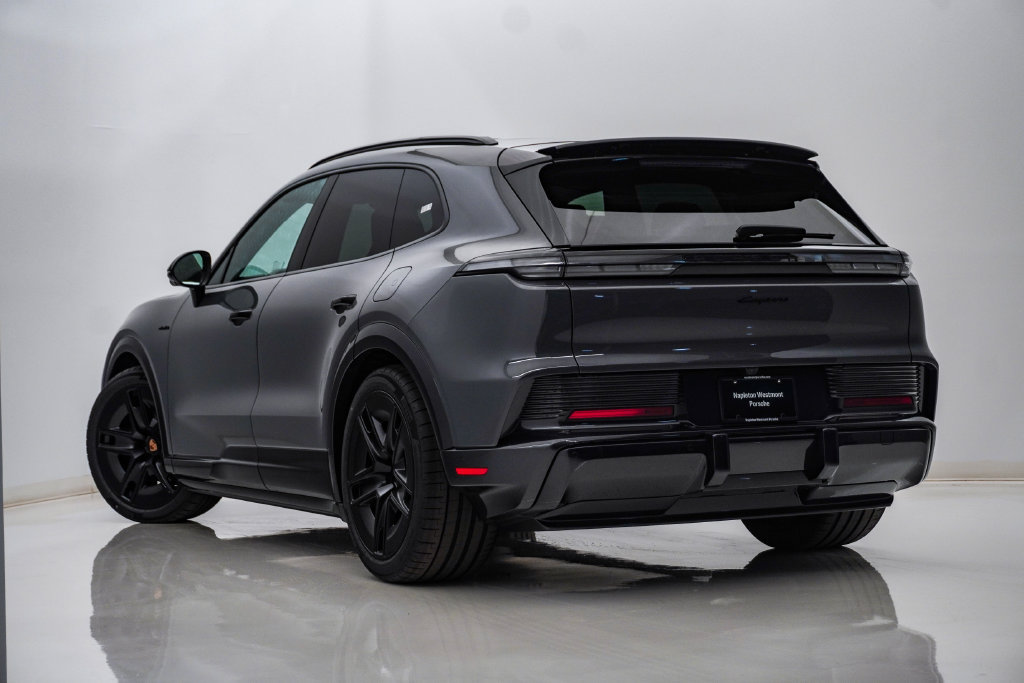 New 2026 Porsche Cayenne Electric AWD/4WD image 3