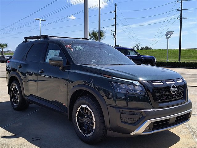 New 2025 Nissan Pathfinder Rock Creek image 6