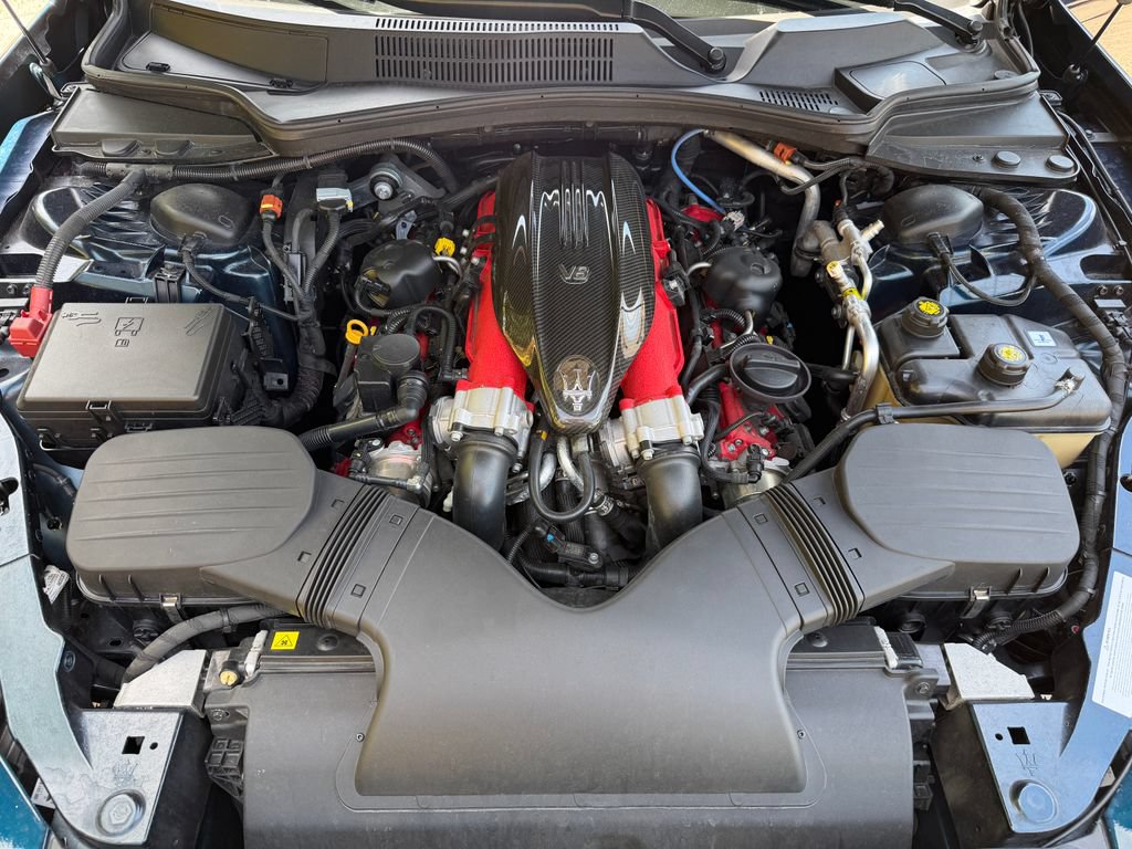 Used 2021 Maserati Ghibli Trofeo RWD image 9