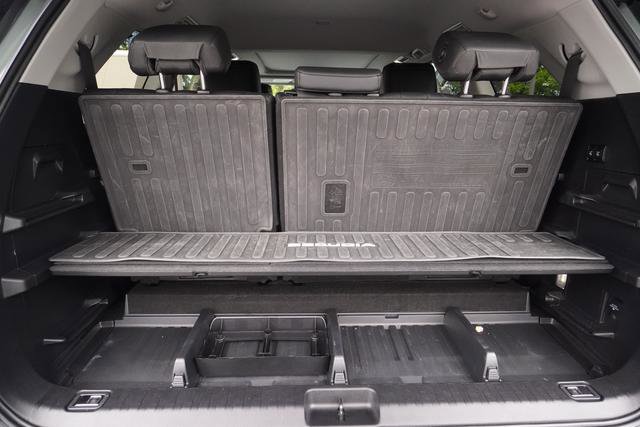 Used 2024 Toyota Sequoia Limited AWD/4WD image 32