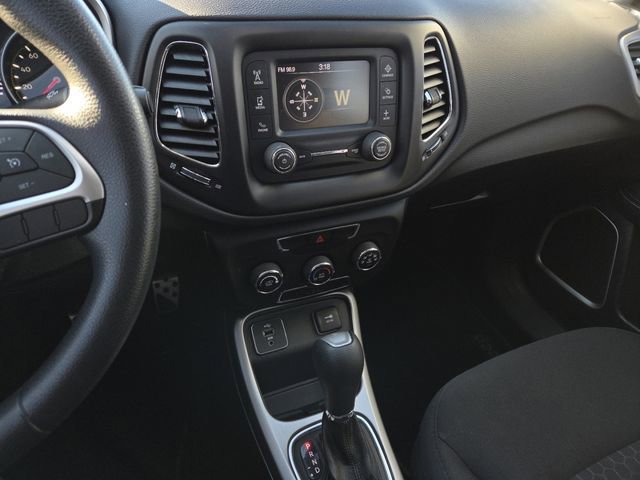 Used 2018 Jeep Compass Sport image 32