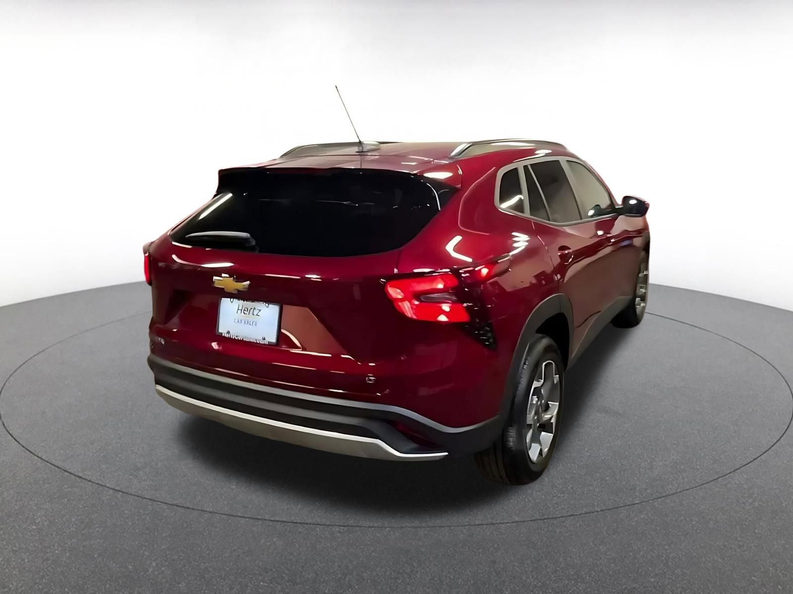 Used 2025 Chevrolet Trax LT image 14