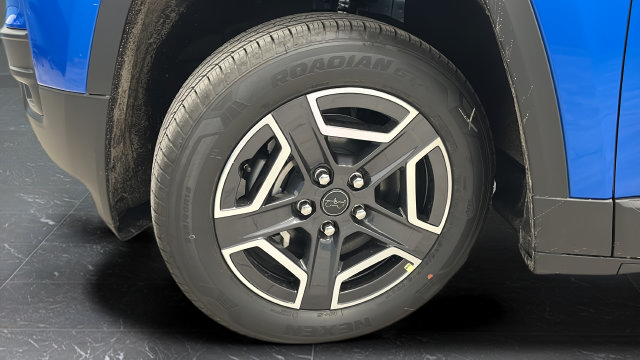 New 2027 Jeep Cherokee Laredo AWD/4WD image 34