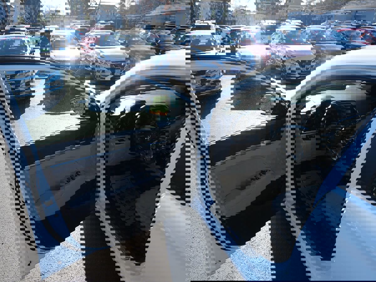 Used 2020 Hyundai Elantra SE w/ Convenience Package (C2) image 15