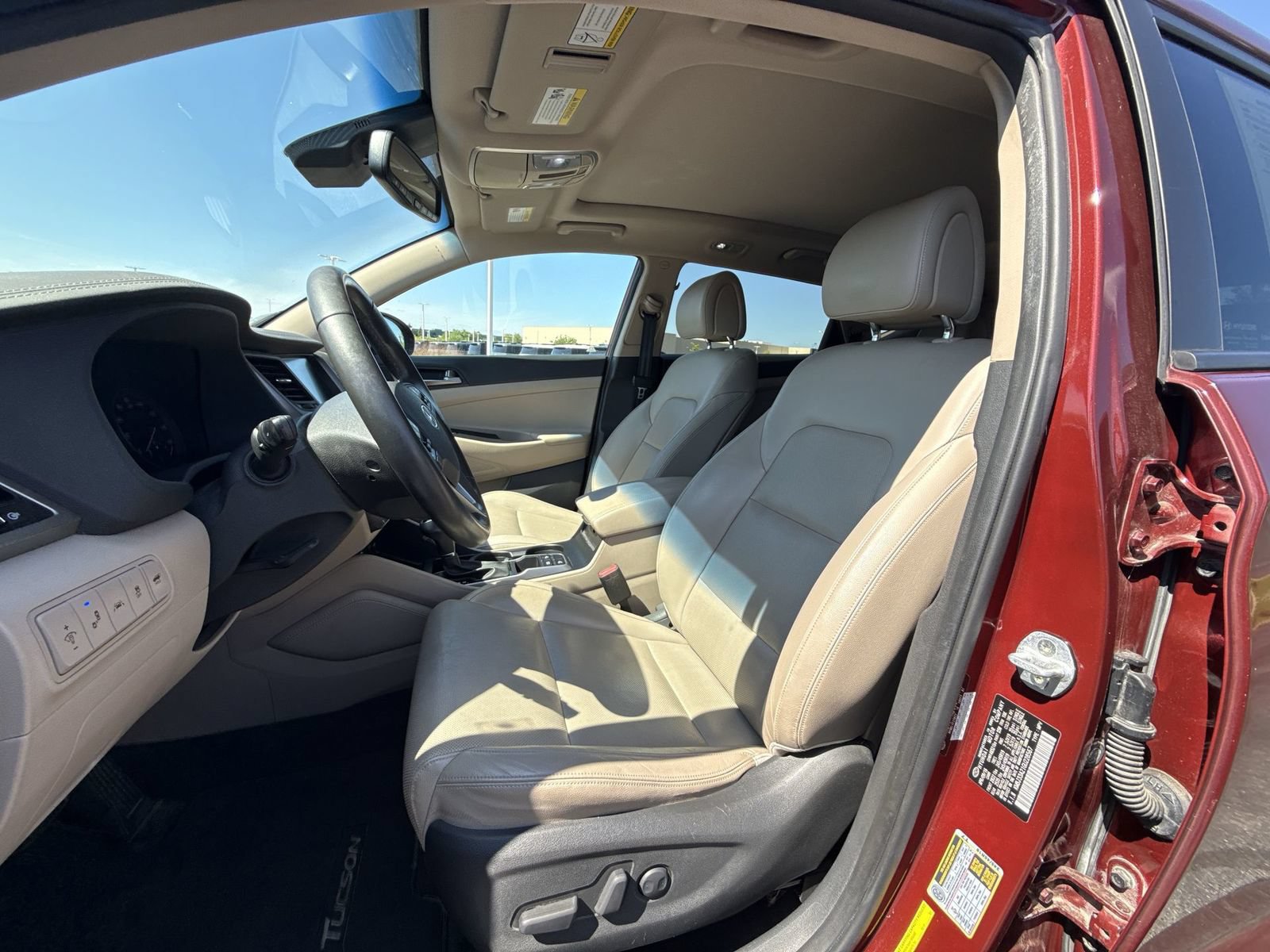 Used 2016 Hyundai Tucson Limited w/ Option Group 03 FWD image 12