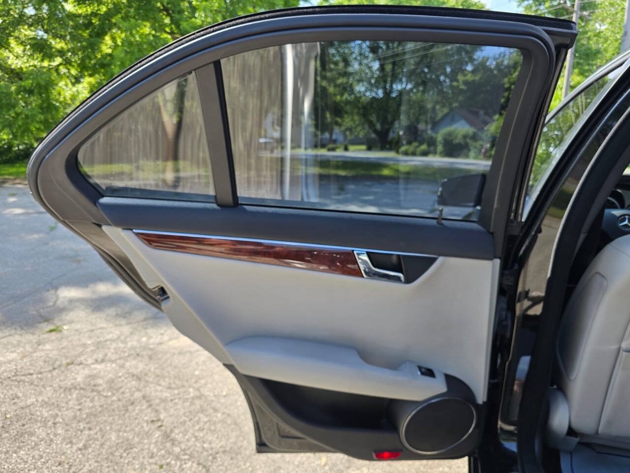 Used 2011 Mercedes-Benz C 300 Sedan image 14