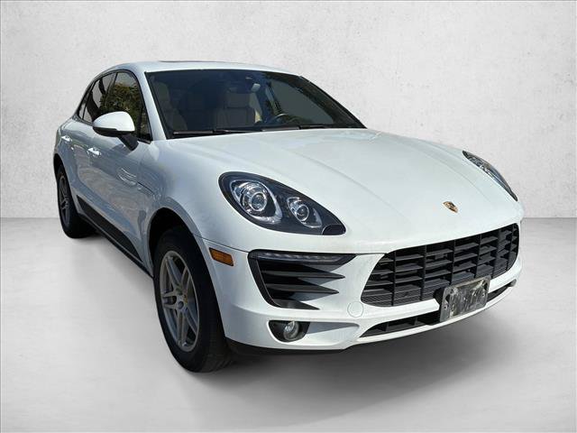 Used 2018 Porsche Macan AWD/4WD image 3