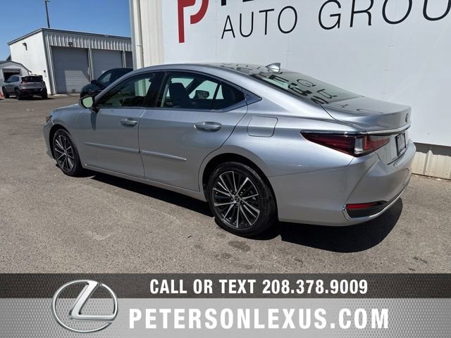 Used 2024 Lexus ES 250 w/ Premium Package AWD/4WD image 5