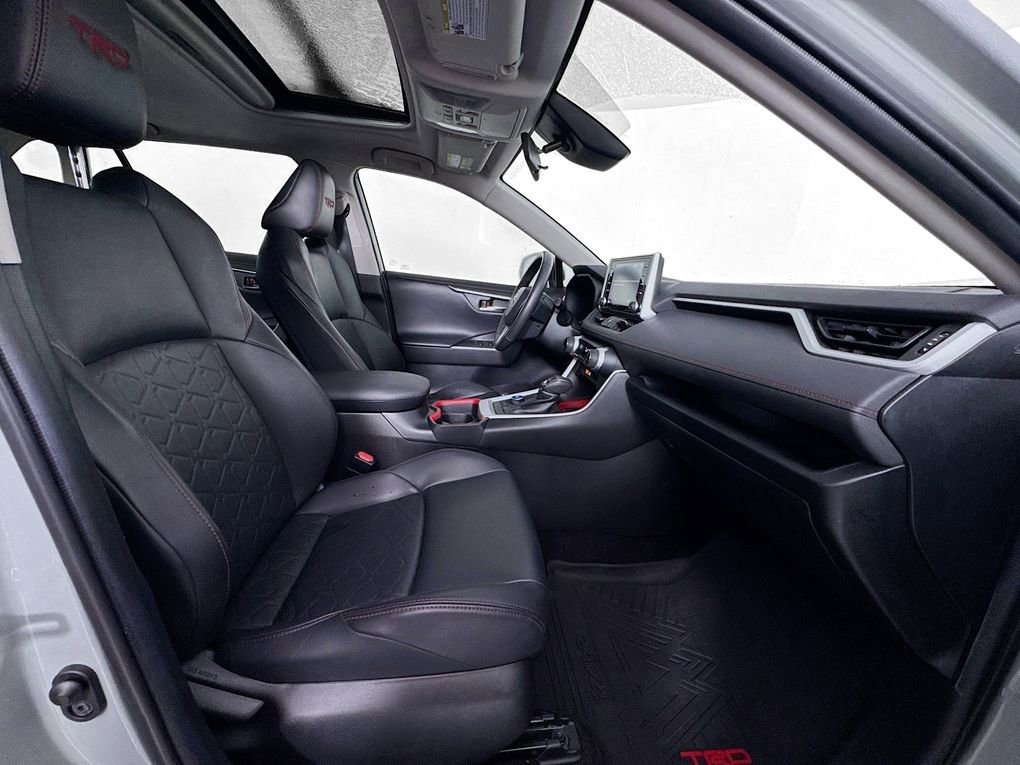 Used 2020 Toyota RAV4 TRD Off-Road image 28