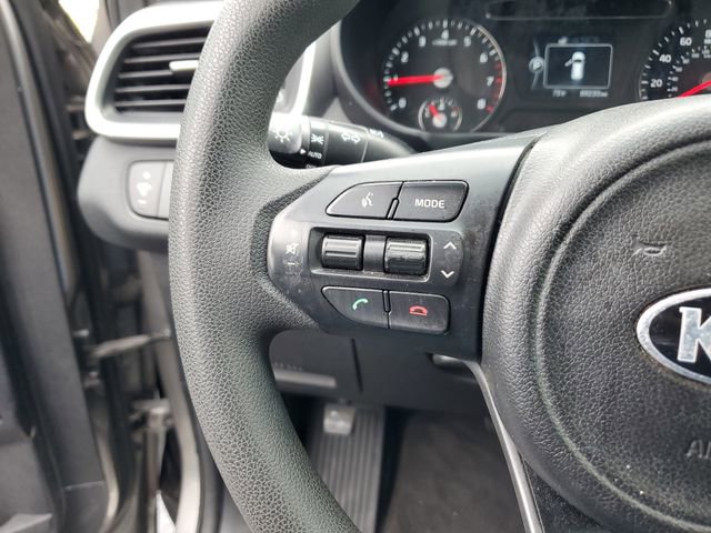 Used 2017 Kia Sorento LX image 25
