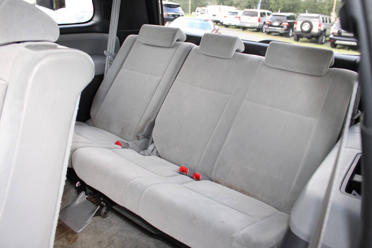 Used 2010 Toyota Sequoia SR5 AWD/4WD image 19