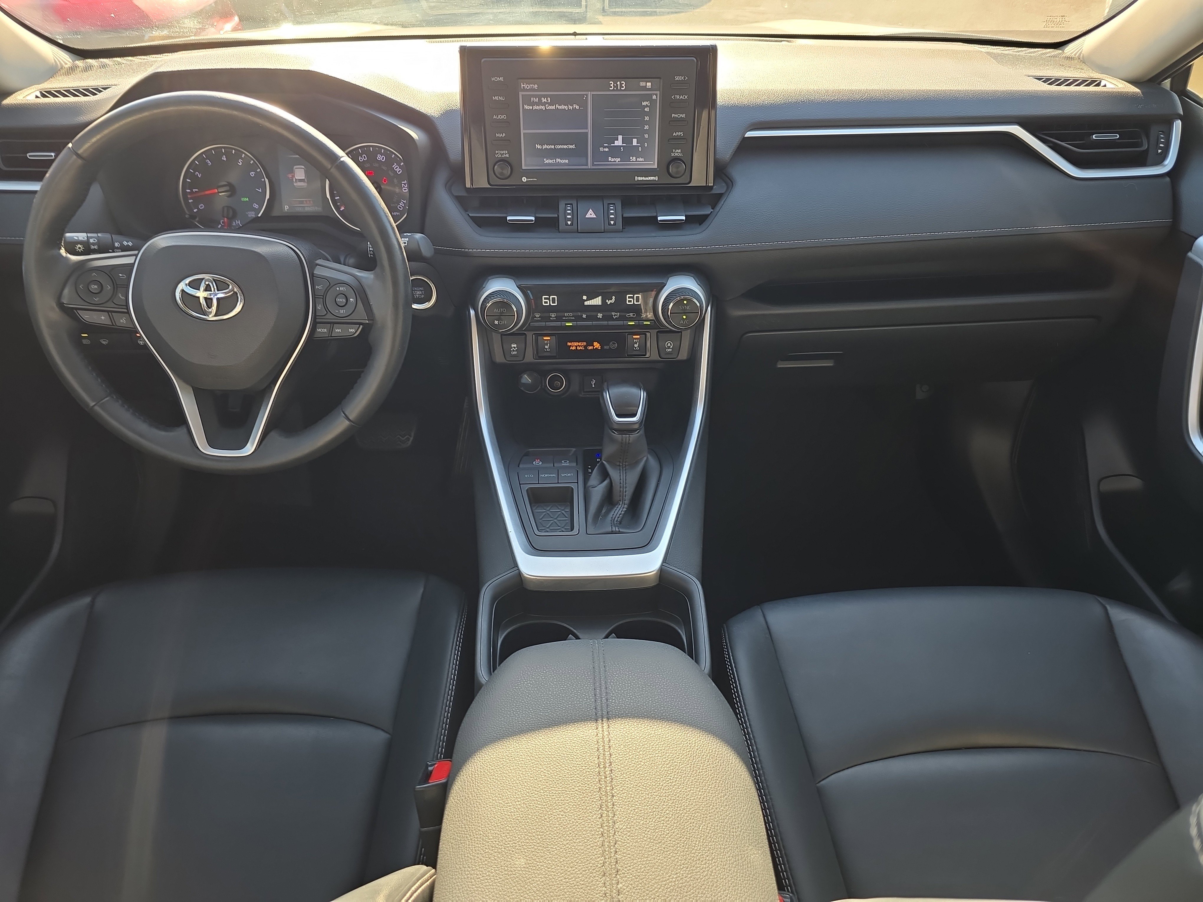 Used 2020 Toyota RAV4 XLE Premium image 15