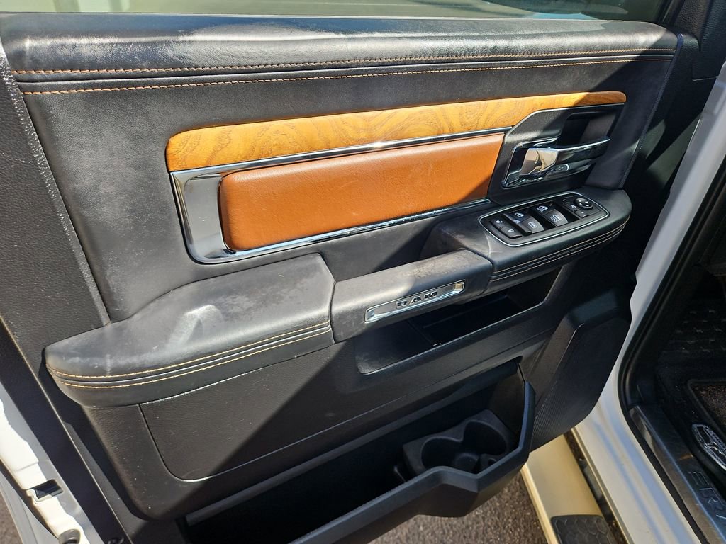 Used 2015 RAM 1500 Laramie Longhorn w/ Convenience Group AWD/4WD image 10