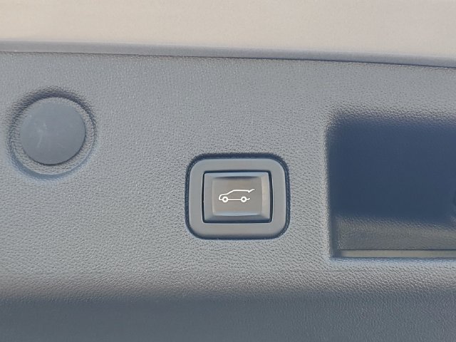 Used 2022 Chevrolet Equinox LT FWD image 9