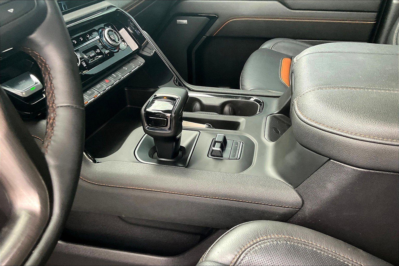 Used 2024 GMC Sierra 1500 AT4 w/ Technology Package image 13