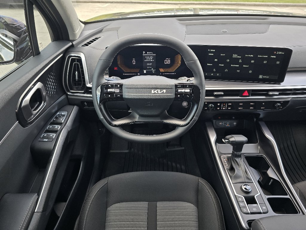 New 2026 Kia Sorento LX FWD image 6
