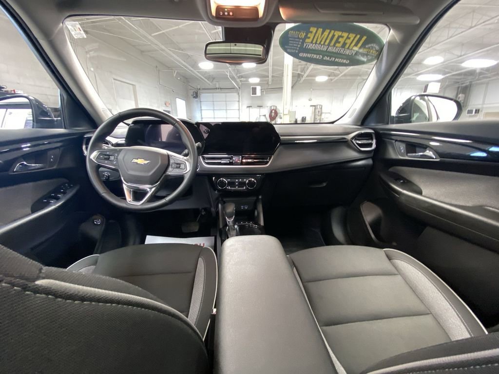 Certified 2024 Chevrolet TrailBlazer LT w/ Convenience Package image 28