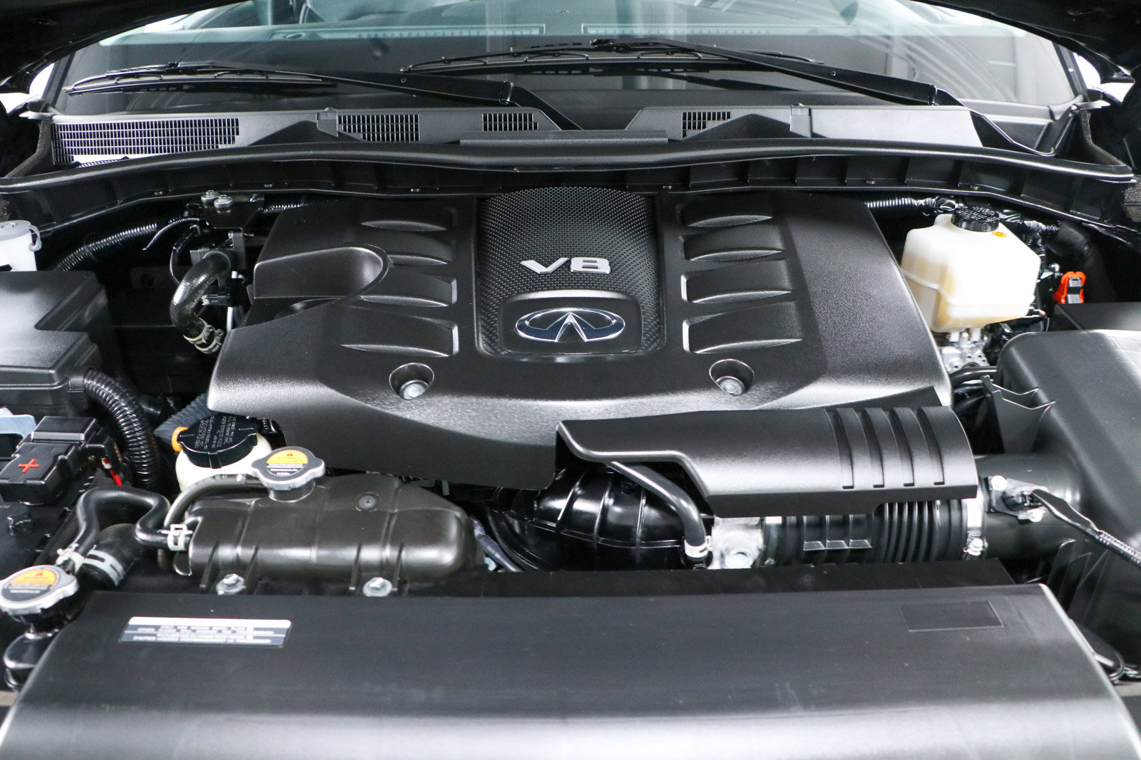 Used 2024 INFINITI QX80 Premium Select w/ All-Season Package image 39