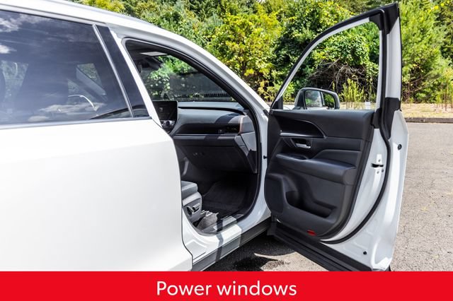 Used 2024 Toyota Grand Highlander AWD Hybrid image 18