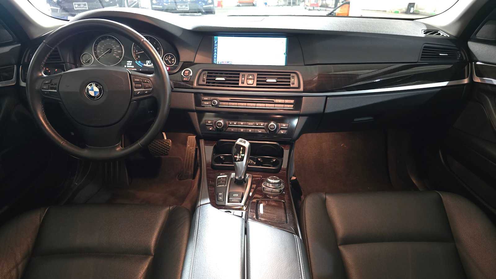 Used 2012 BMW 528i xDrive Sedan AWD/4WD image 18