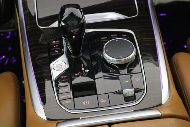 Used 2021 BMW X7 xDrive40i w/ Cold Weather Package image 16