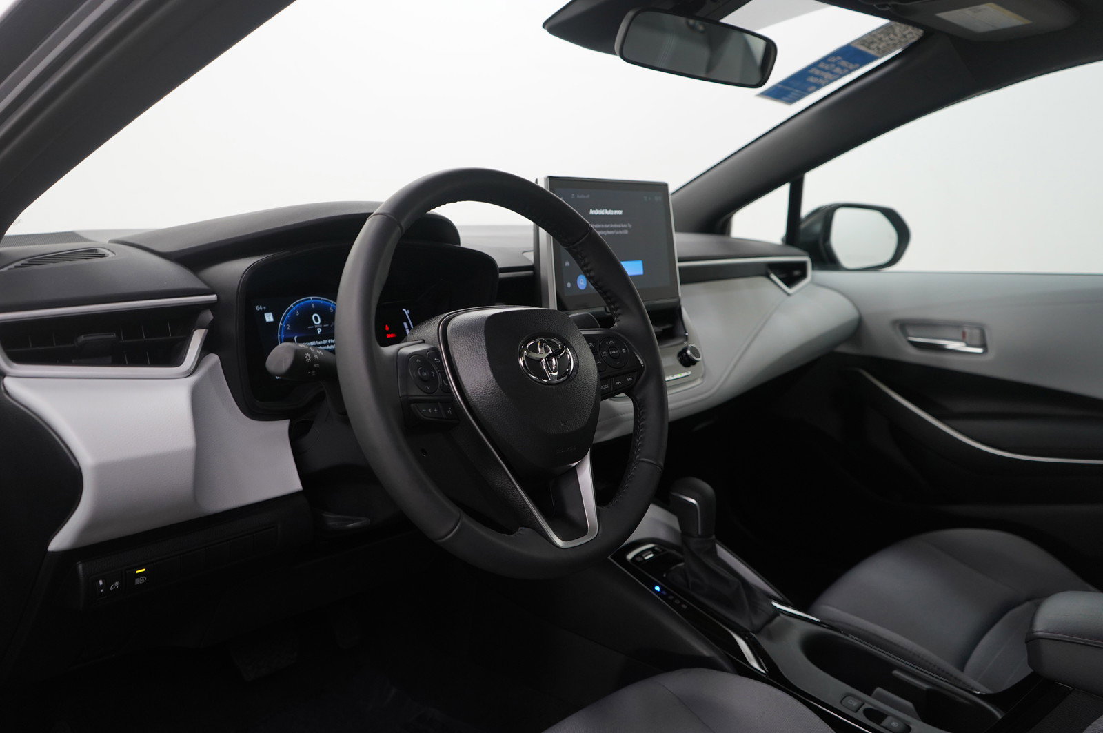 Used 2025 Toyota Corolla SE image 18