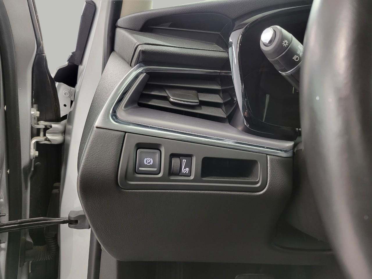 Used 2019 Cadillac XT5 Luxury w/ LPO, Black Ice Package image 11