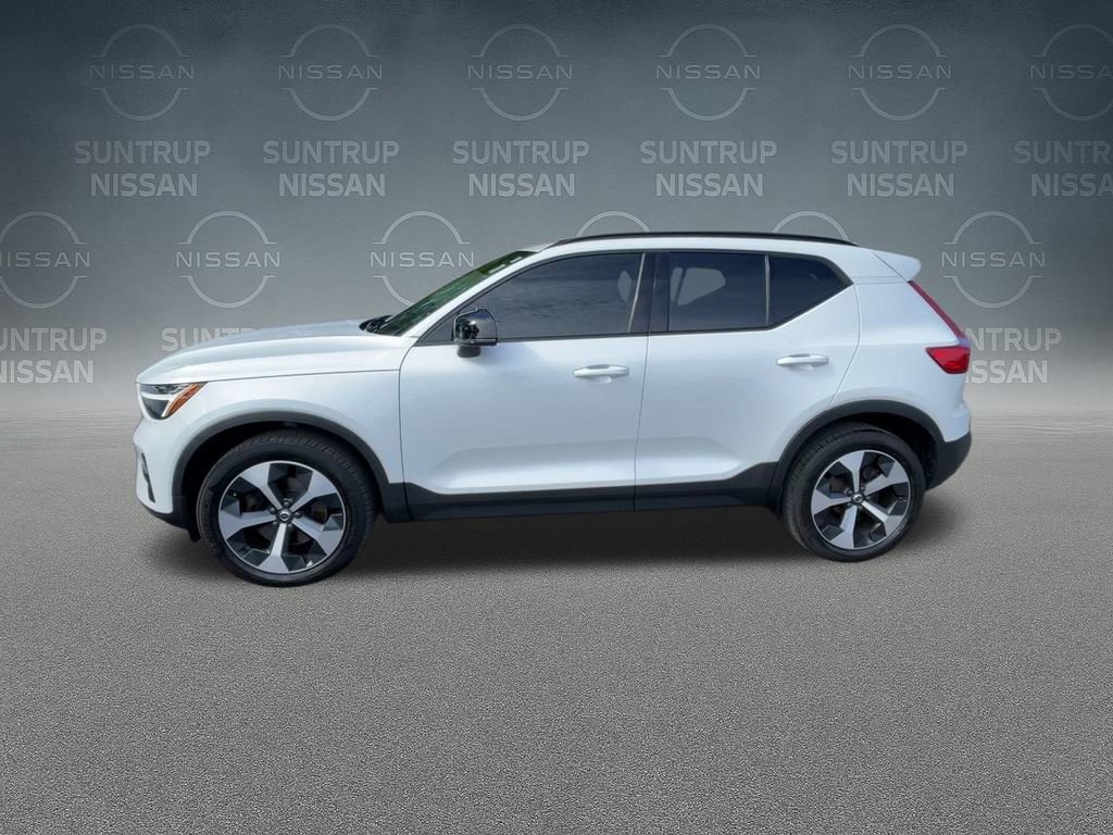 Used 2023 Volvo XC40 B5 Plus w/ Protection Package Premier image 63