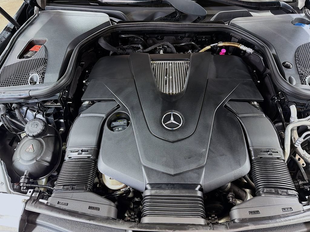 Used 2018 Mercedes-Benz E 400 4MATIC Cabriolet image 32