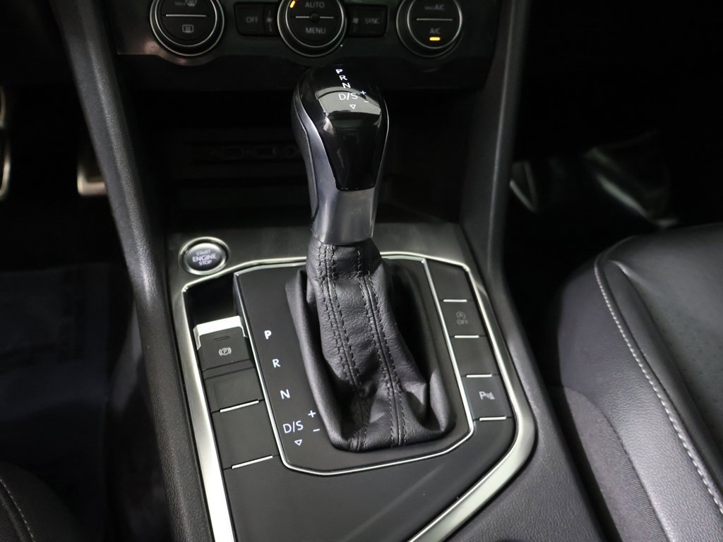Used 2019 Volkswagen Tiguan SEL Premium R-Line image 42