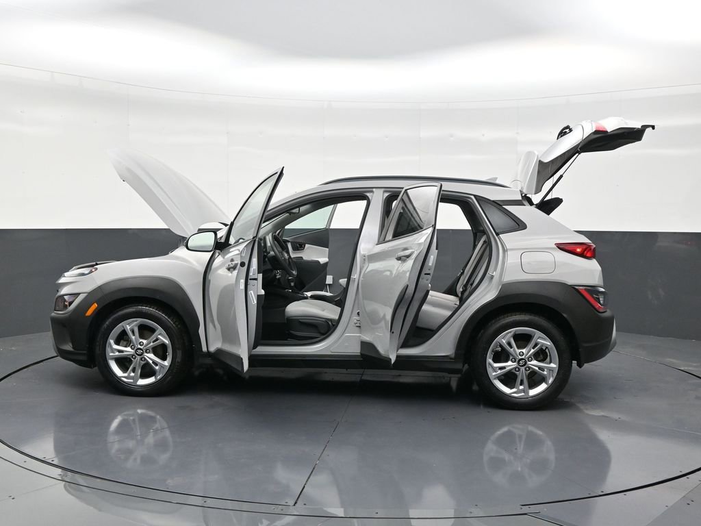 Used 2022 Hyundai Kona SEL image 30
