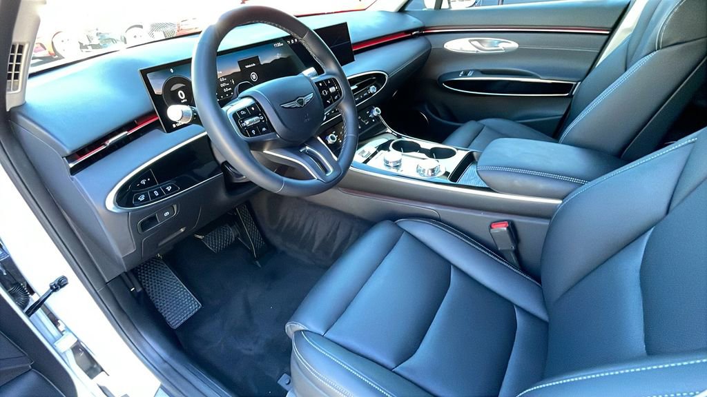 Used 2026 Genesis GV70 2.5T image 14