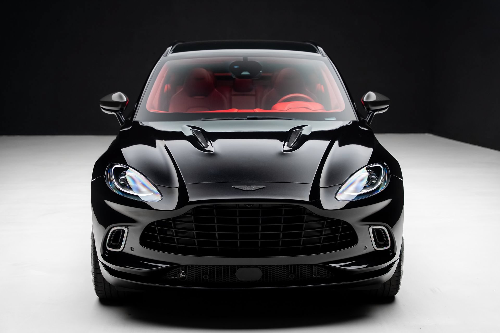 Used 2022 Aston Martin DBX AWD/4WD image 6