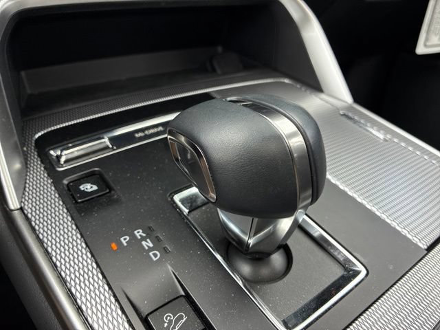 Certified 2025 MAZDA CX-70 Plug-In Hybrid w/ Premium Plus AWD/4WD image 32