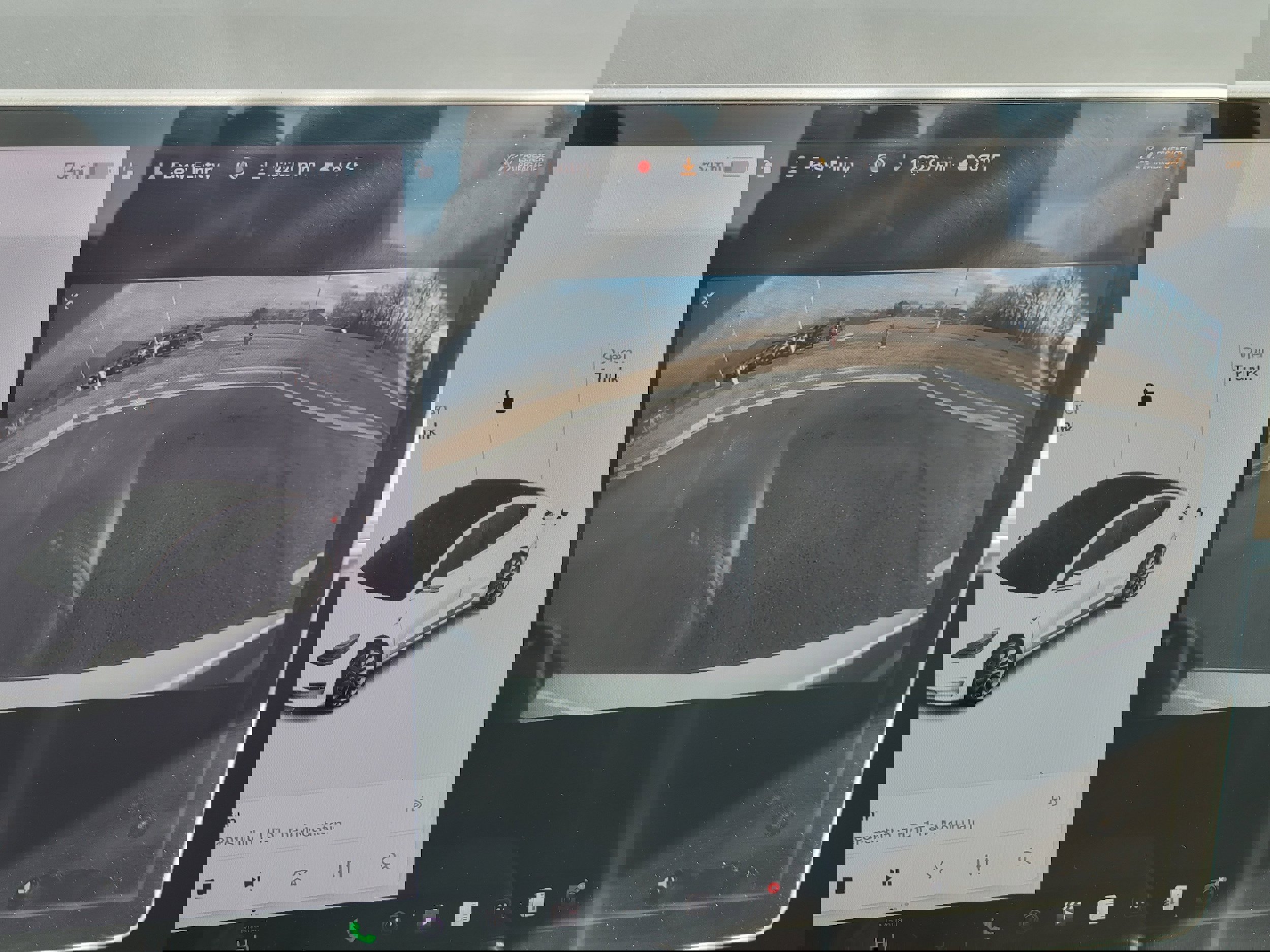 Used 2020 Tesla Model 3 Standard Range Plus image 22