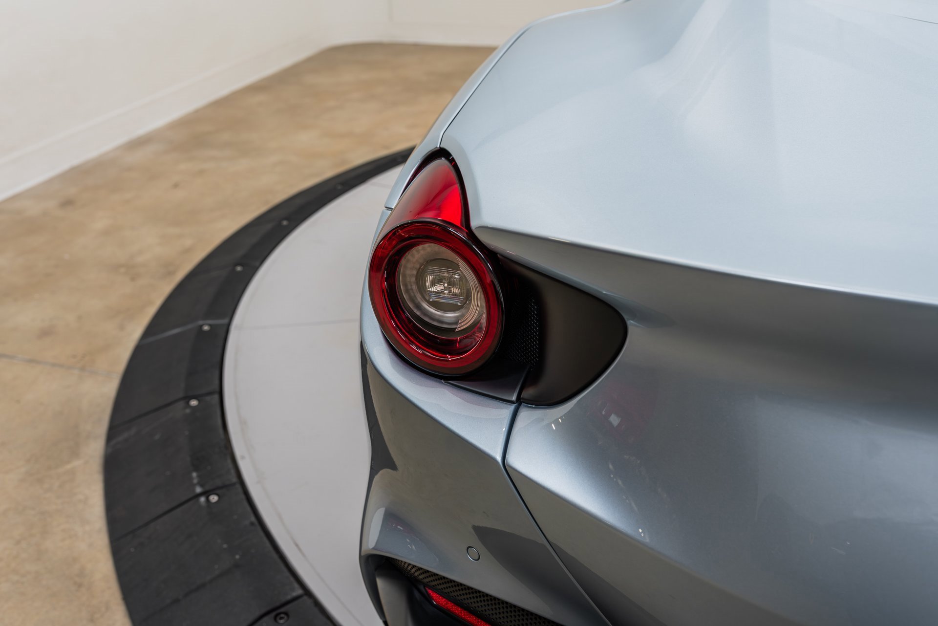 Certified 2022 Ferrari Portofino M image 52