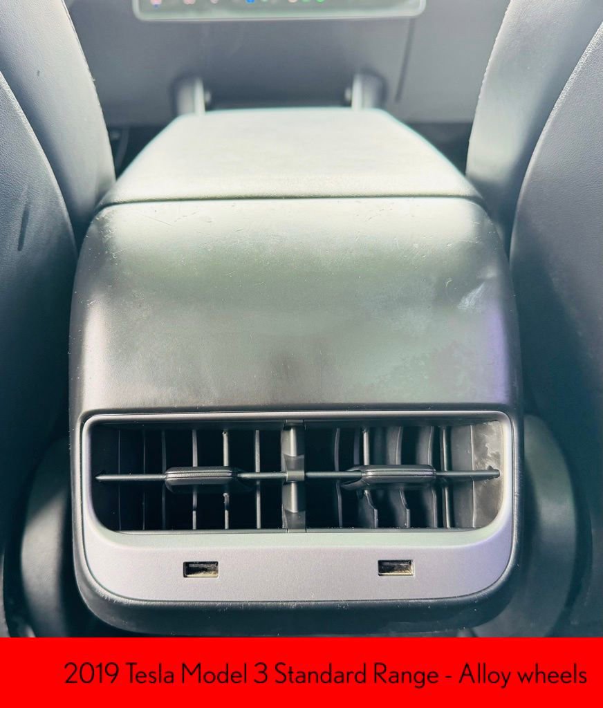 Used 2019 Tesla Model 3 Standard Range image 14