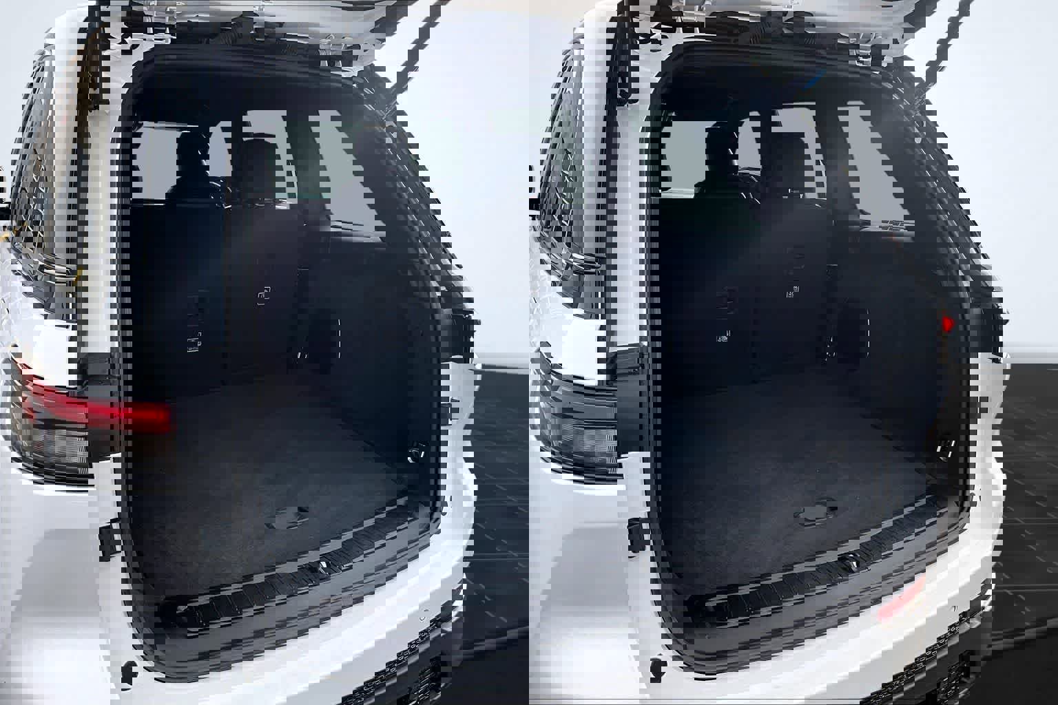 Used 2023 Jeep Grand Cherokee Trailhawk image 19