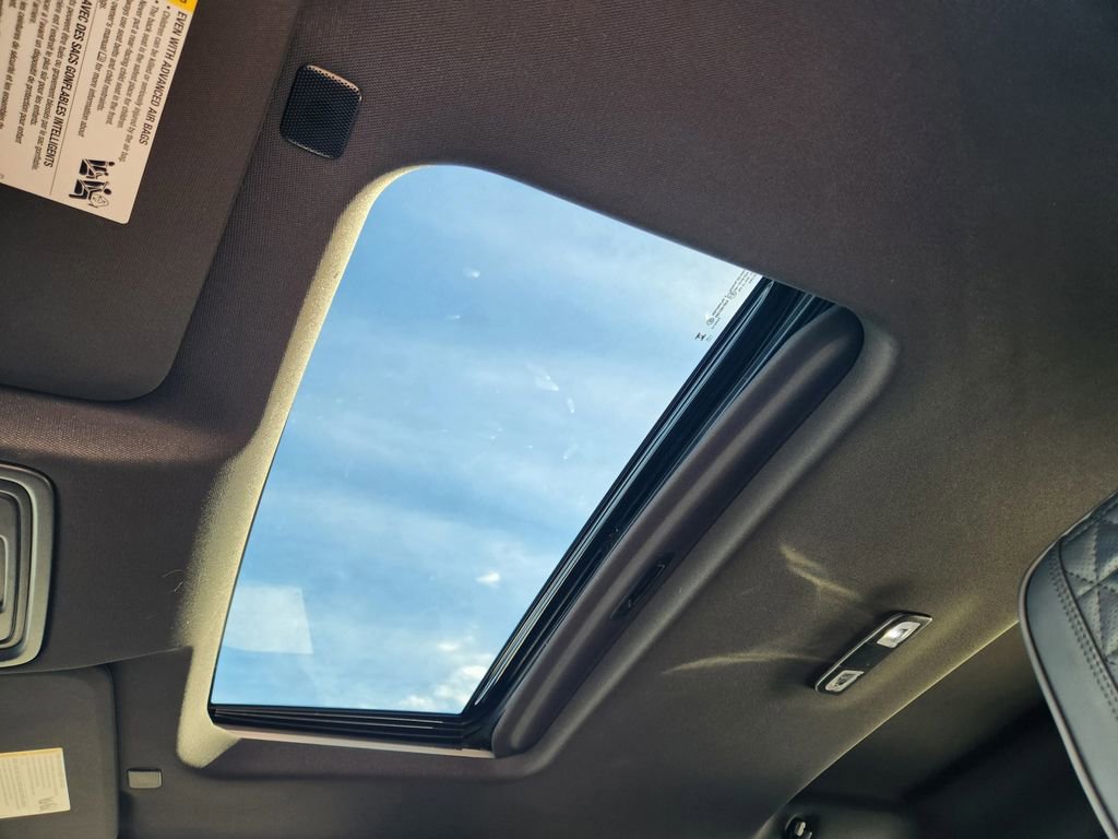 Used 2024 Chevrolet Silverado 3500 High Country w/ High Country Premium Package image 13