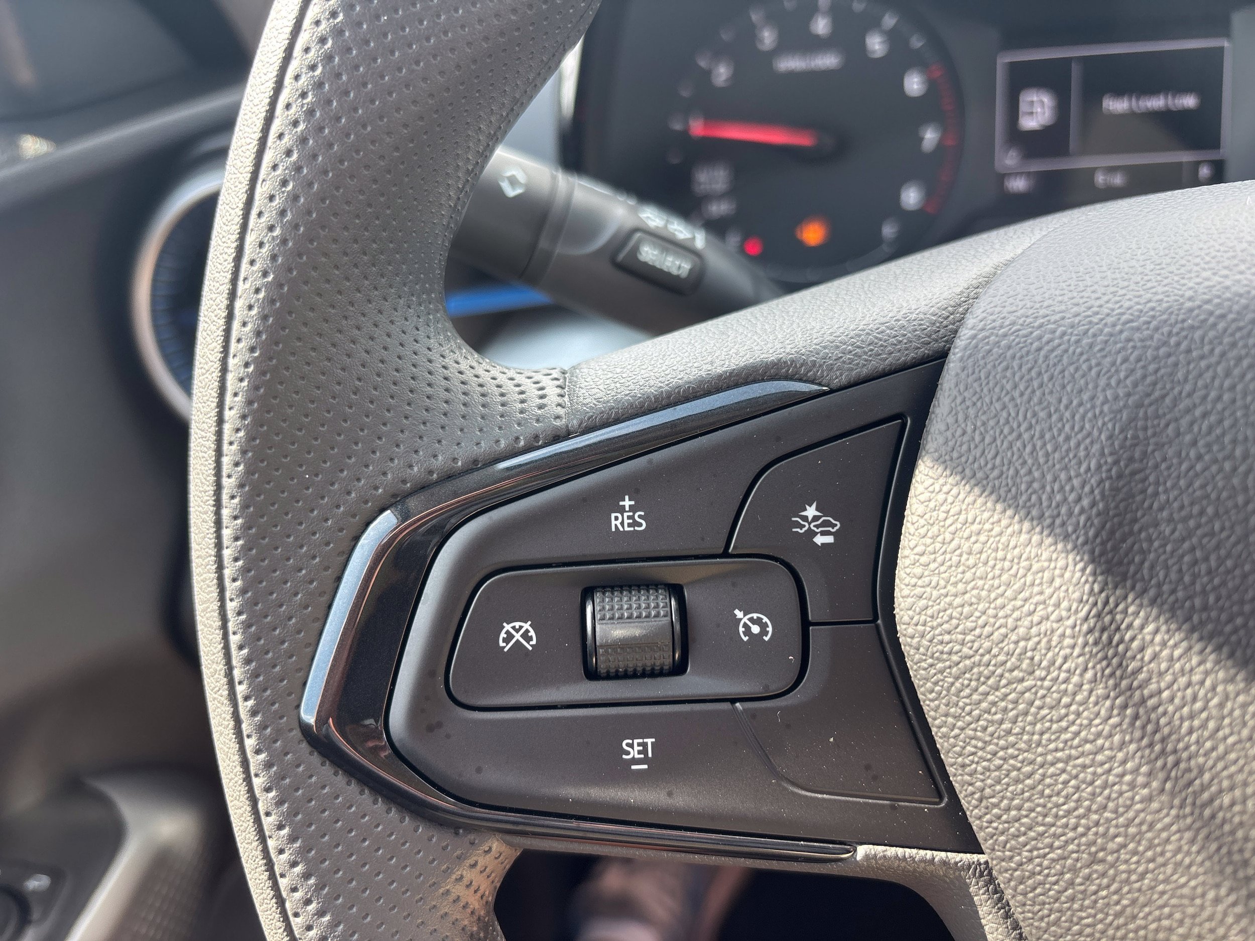 New 2026 Chevrolet Trax LS w/ LS Convenience Package FWD image 13