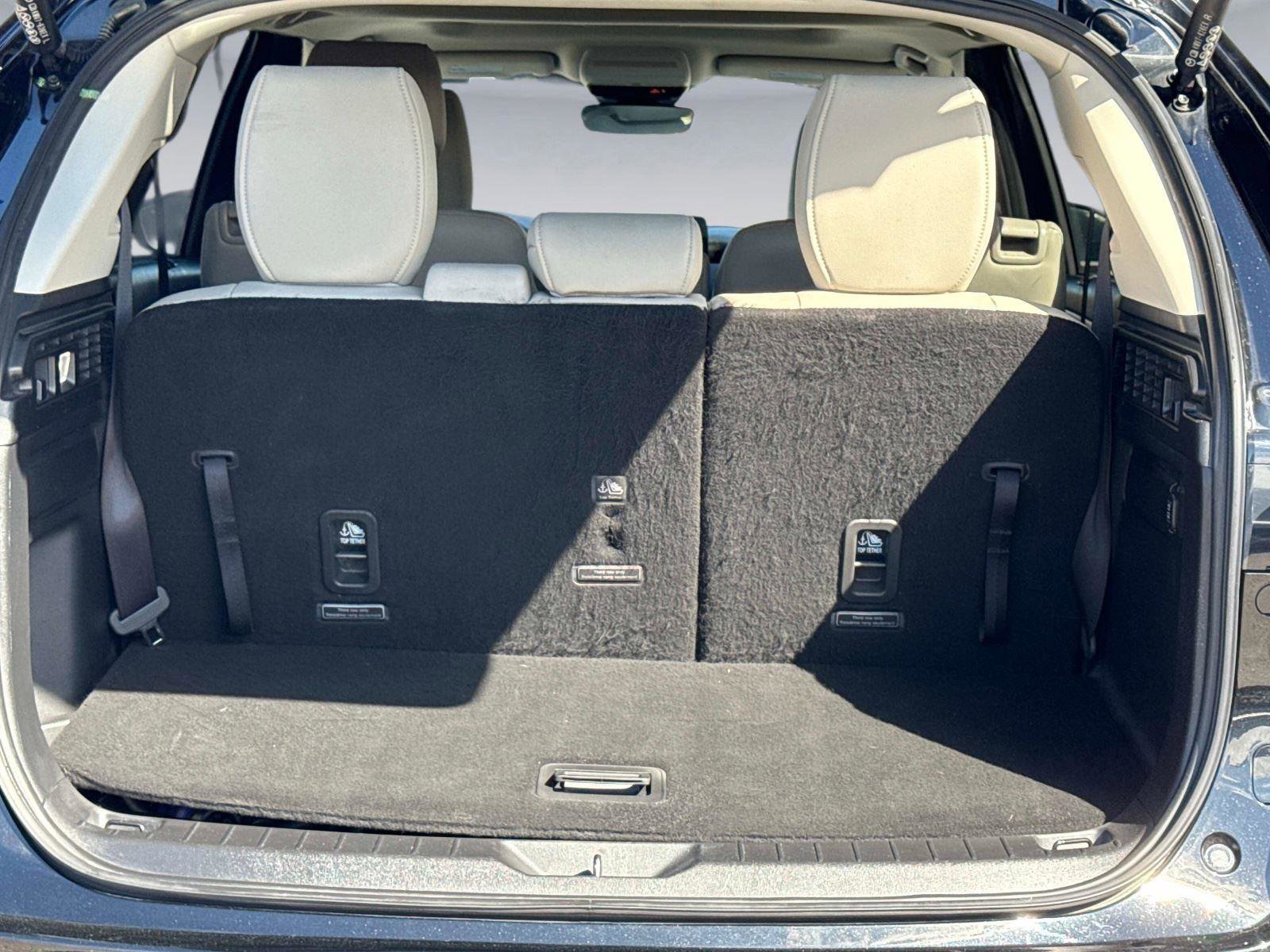 Certified 2024 MAZDA CX-90 Plug-In Hybrid w/ Preferred image 11