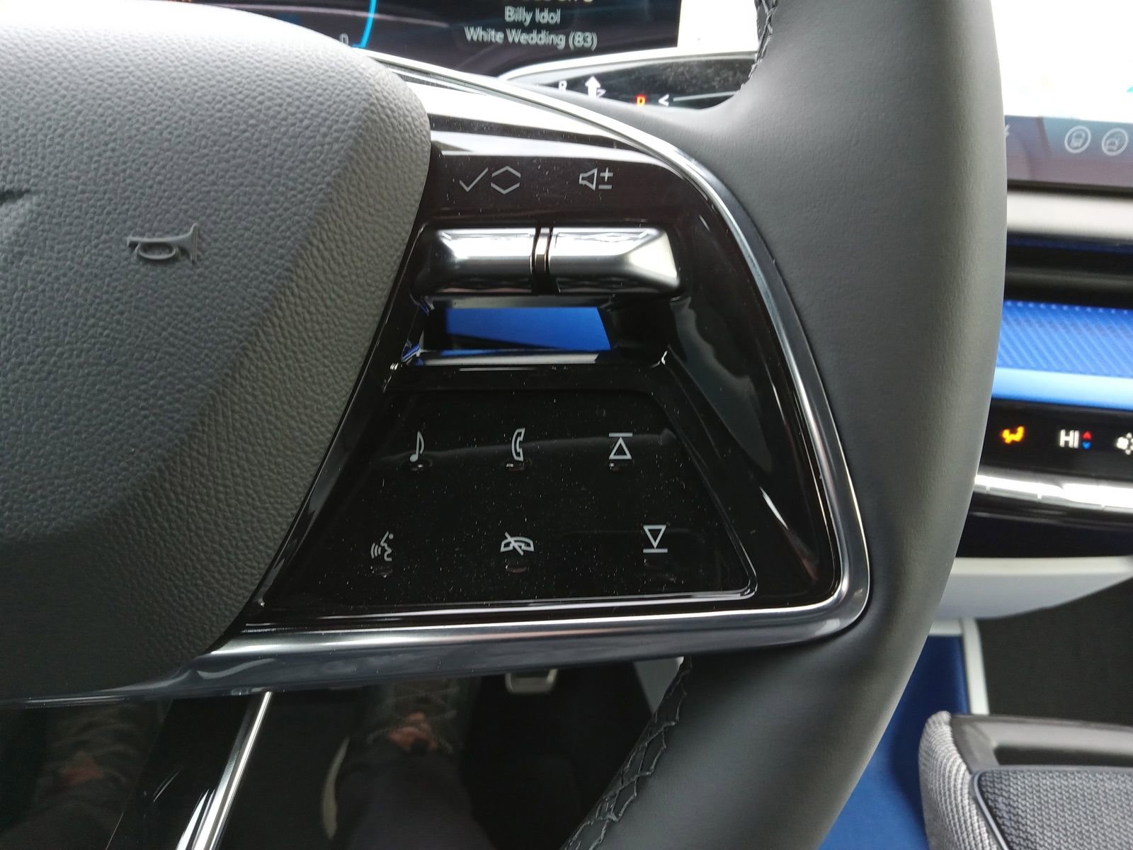 New 2026 Cadillac Optiq Sport 1 image 21