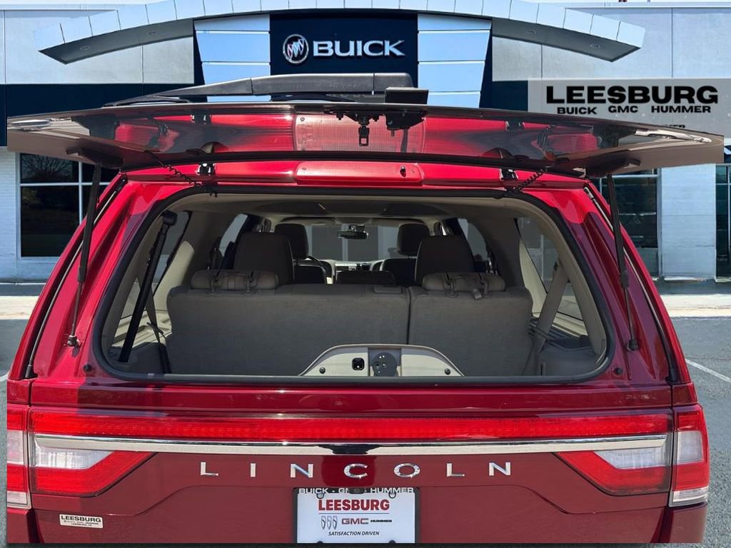 Used 2016 Lincoln Navigator Select AWD/4WD image 50