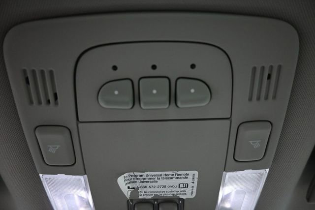 Used 2010 Cadillac DTS Luxury FWD image 27